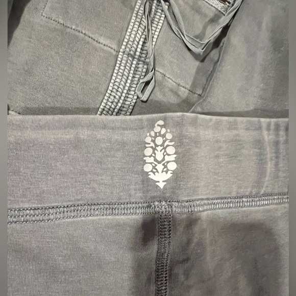 Free People Movement Hot Shot Bubble Mini Set Summer Storm Blue Size SM NWT - Picture 8 of 10